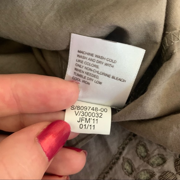 NWT OLD NAVY Gray Tan Embroidered Skirt Small - Picture 10 of 12